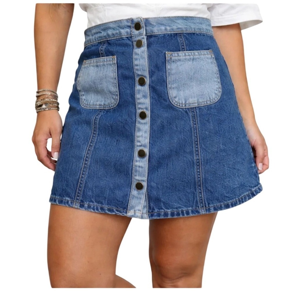 BDG Urban Outfitters Two Tone Denim Mini Skirt Size 6 Colorblock Button Front - Picture 9 of 9